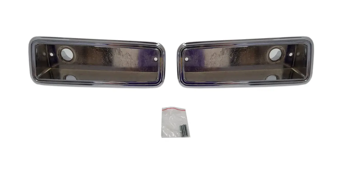 1214-70Ch Mopar 1970 Dodge Charger Rear Side Marker Bezel 1