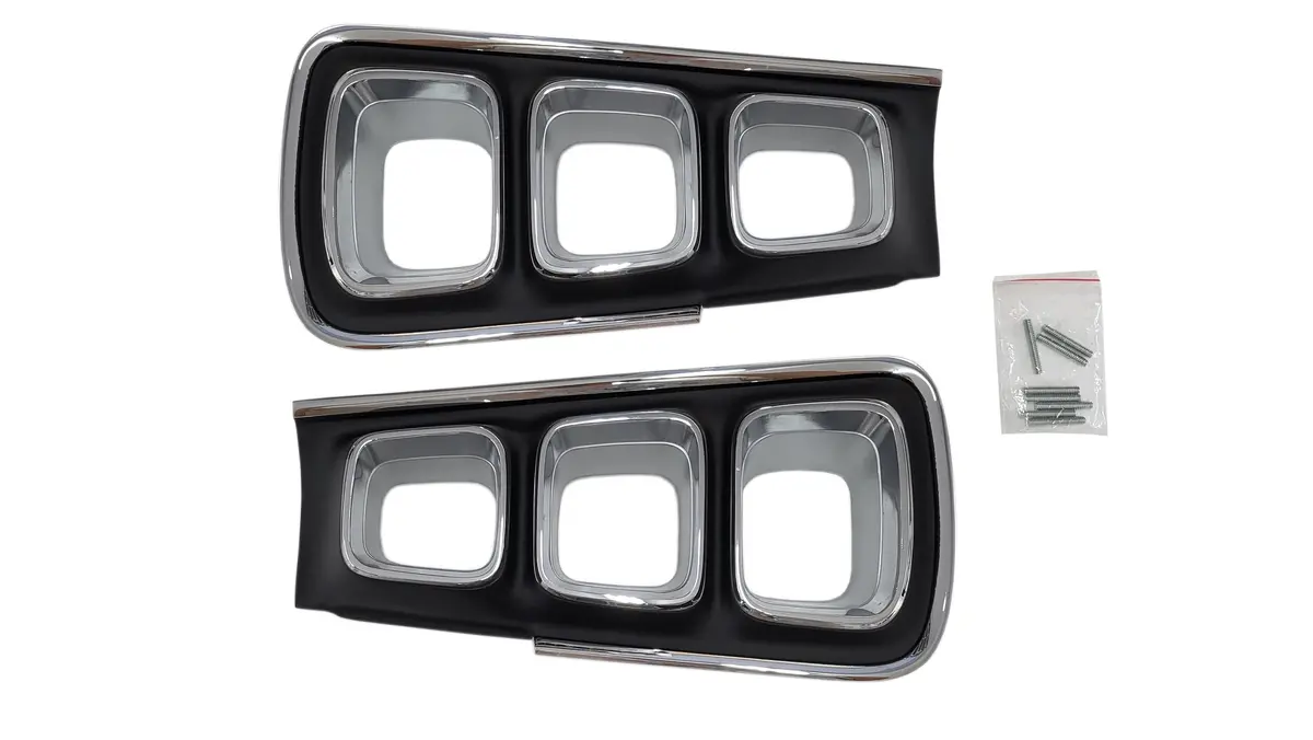 166-Set Mopar 1968 Dodge Coronet R/T Taillight Bezels 1