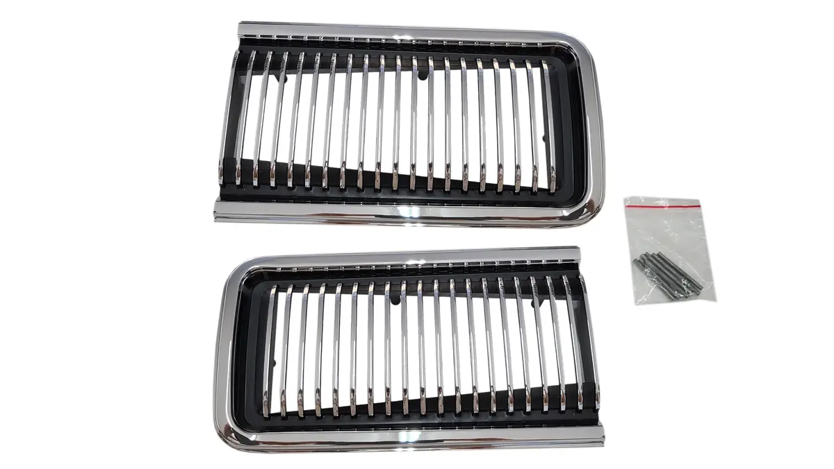 167-Set Mopar 1967 Dodge Coronet R/T Taillight Bezels 1
