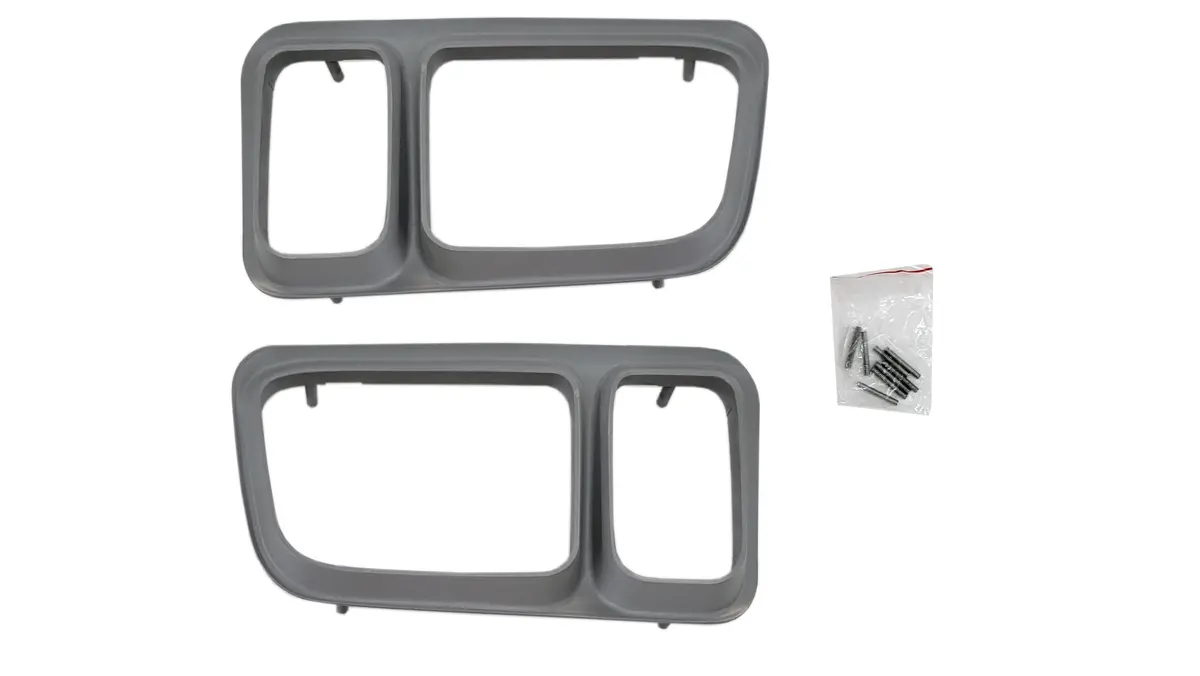 216P-71 Mopar 1971 Plymouth Cuda Painted Taillight Bezels 1