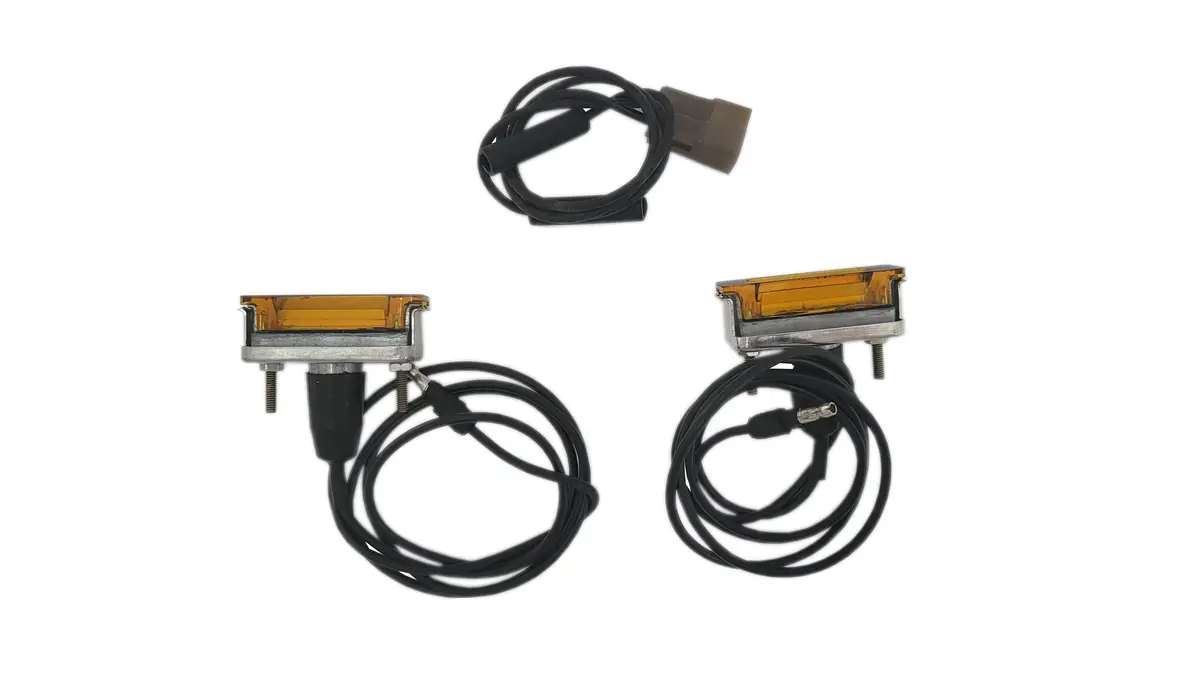 252-Ch68 Mopar 1968-69 Dodge Charger Hood-Mounted Turn Signal Indicator 1