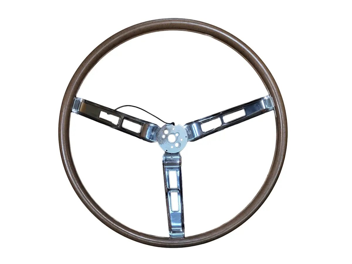 260-70W Mopar 1970 A,B,C-Body Rallye Woodgrain Steering Wheel 1
