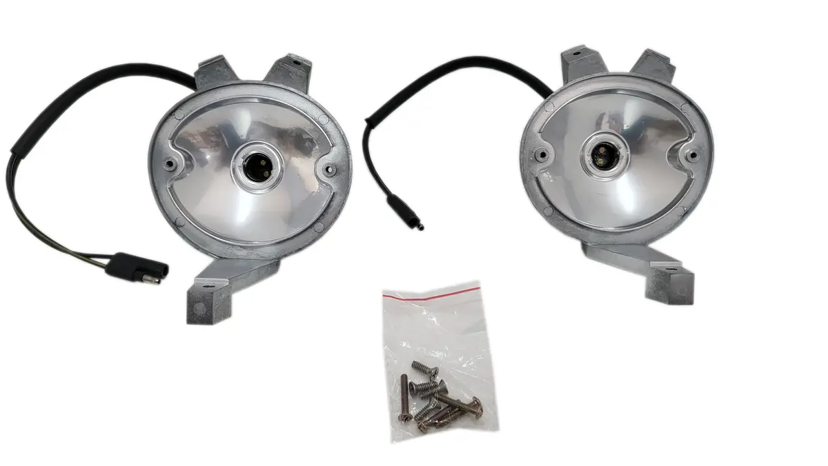 271-70Ch Mopar 1970-74 Dodge Challenger Parking Light Housings 1