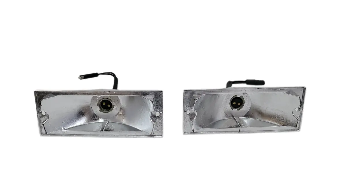 271-H Mopar 1970 Plymouth Cuda Parking Light Housings 1