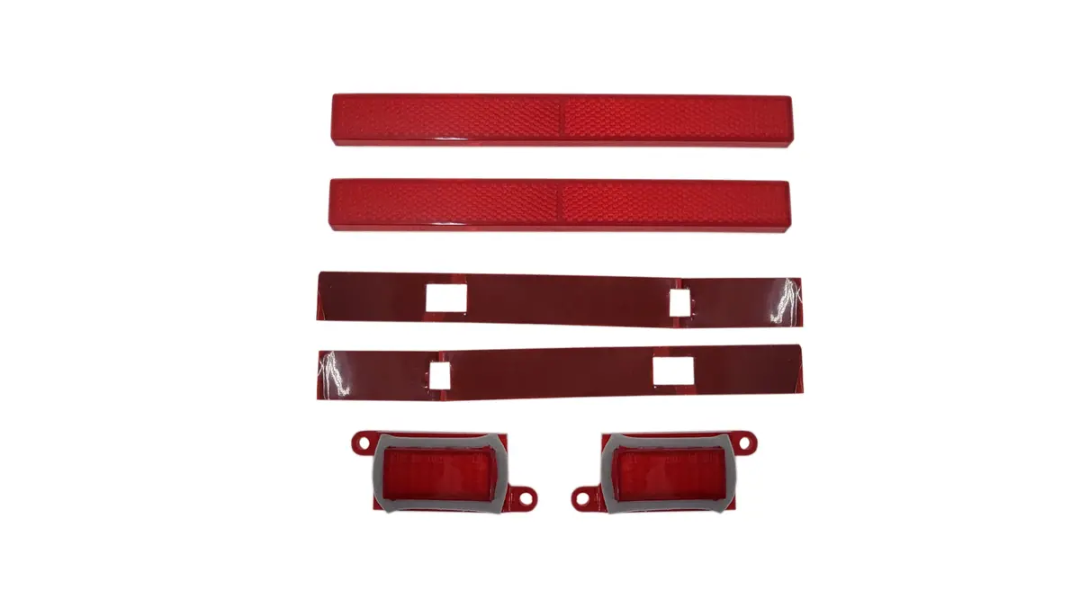 280 Mopar 1970-71 Plymouth Cuda Rear Side Marker Lenses 1