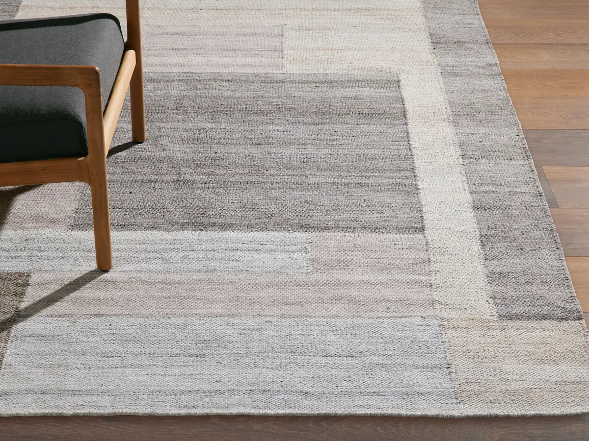 Akita Performance Rug 1