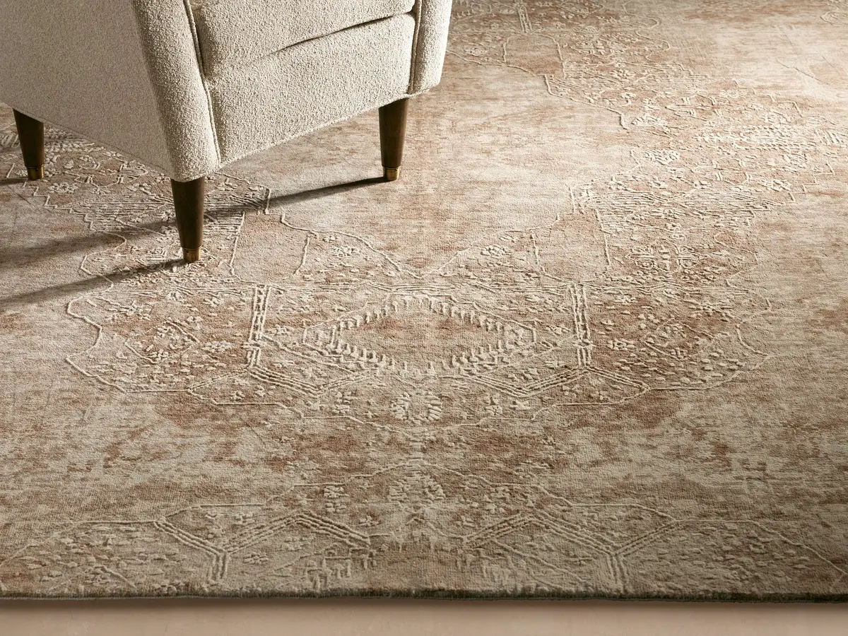 Luca 6' X 9' Hand-Knotted Rug 1