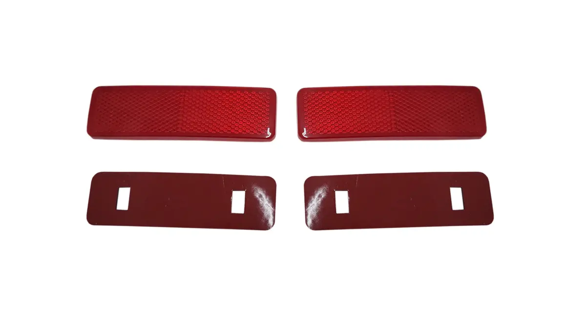 333-Lr Mopar 1969 A,B-Body Rear Side Marker Lenses 1