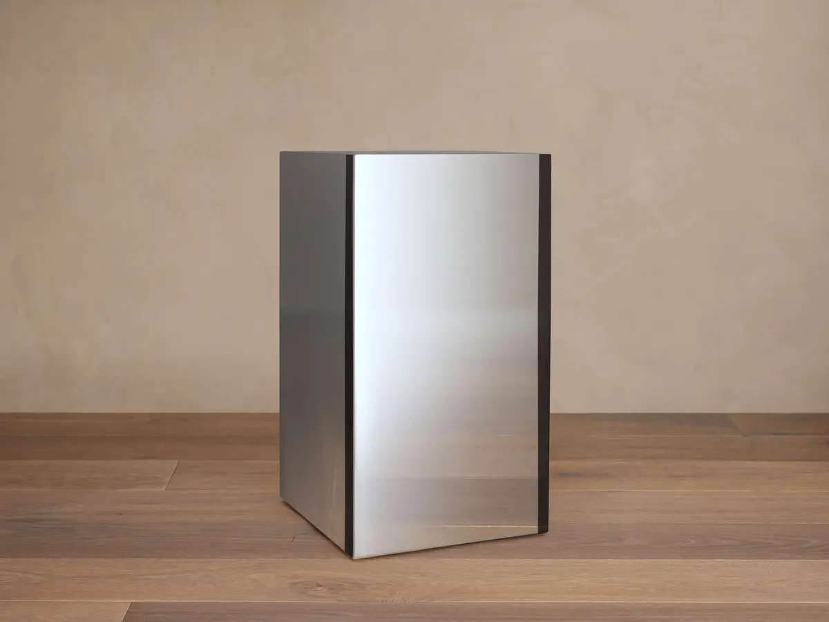Cinzia Pedestal In Chrome 1