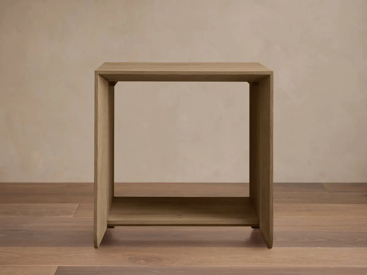 Felton End Table In Honey 1