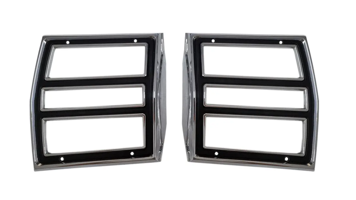 366-68B Mopar 1968 Dodge Dart Taillight Bezels 1