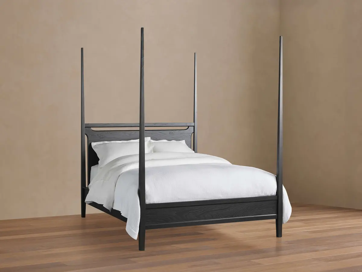 Brock Poster Bed 1