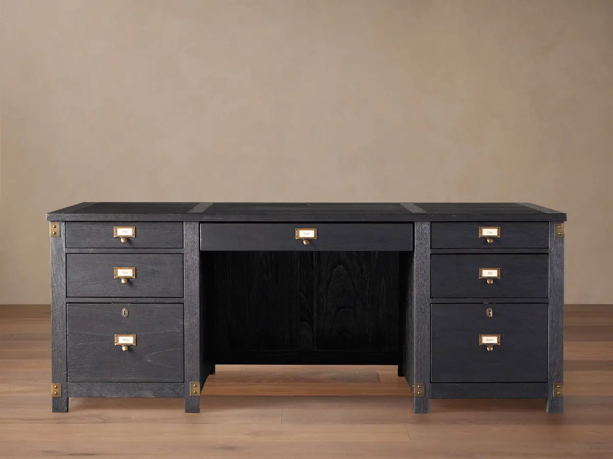 Telegraph Executive Desk 1