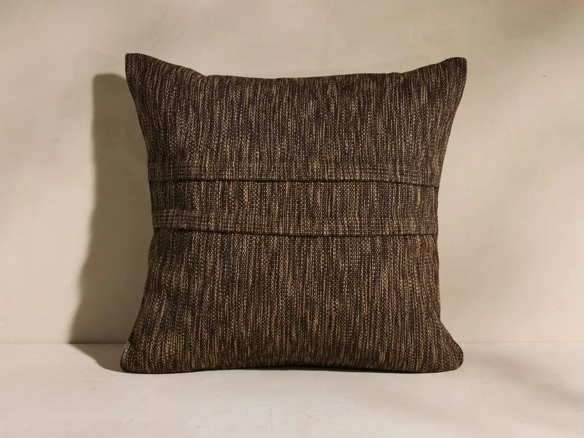 Esencia Pleated Pillow 1