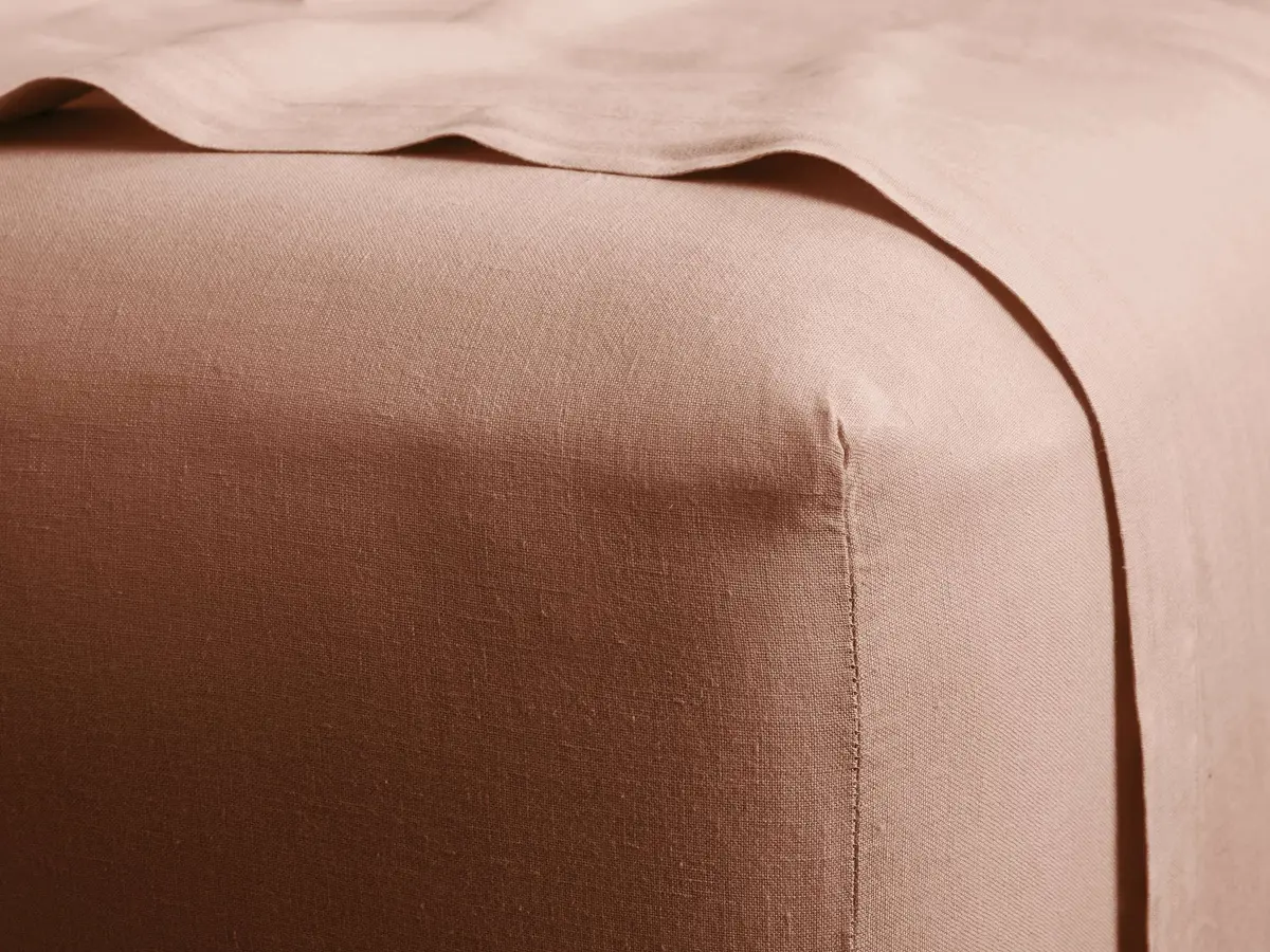 Italian Garment-Dyed Linen Fitted Sheet In Clay 1