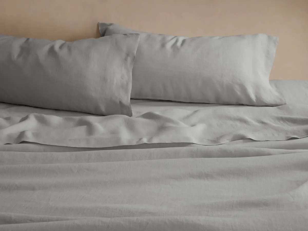 Italian Garment-Dyed Linen Sheet Set In Fog 1