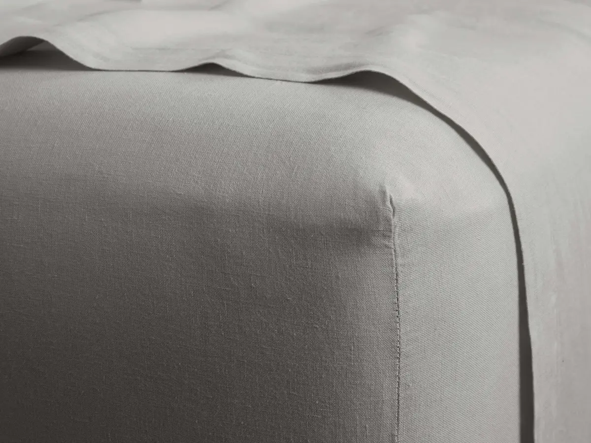 Italian Garment-Dyed Linen Fitted Sheet In Fog 1