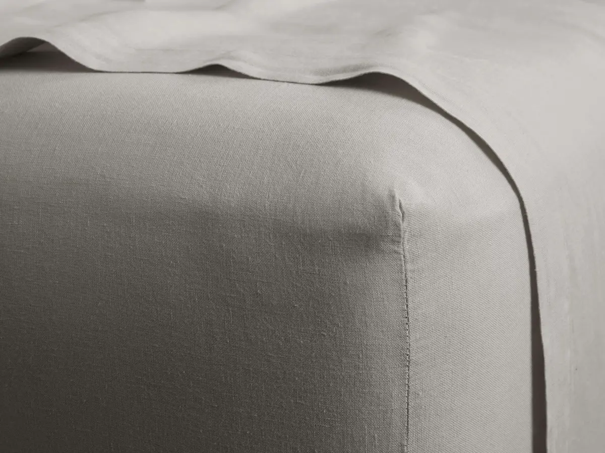 Italian Garment-Dyed Linen Fitted Sheet In Mist 1