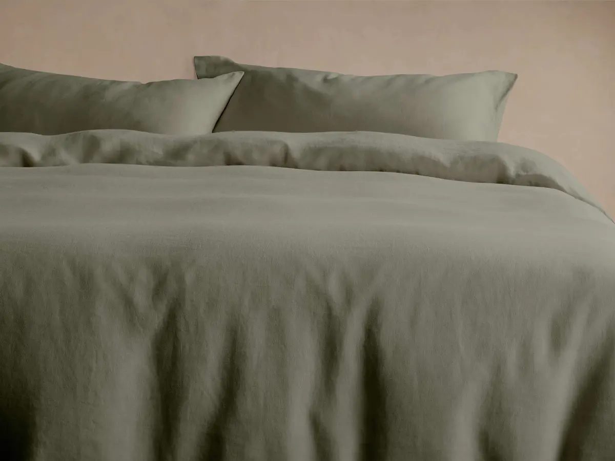 Italian Garment-Dyed Linen Duvet Set In Moss 1