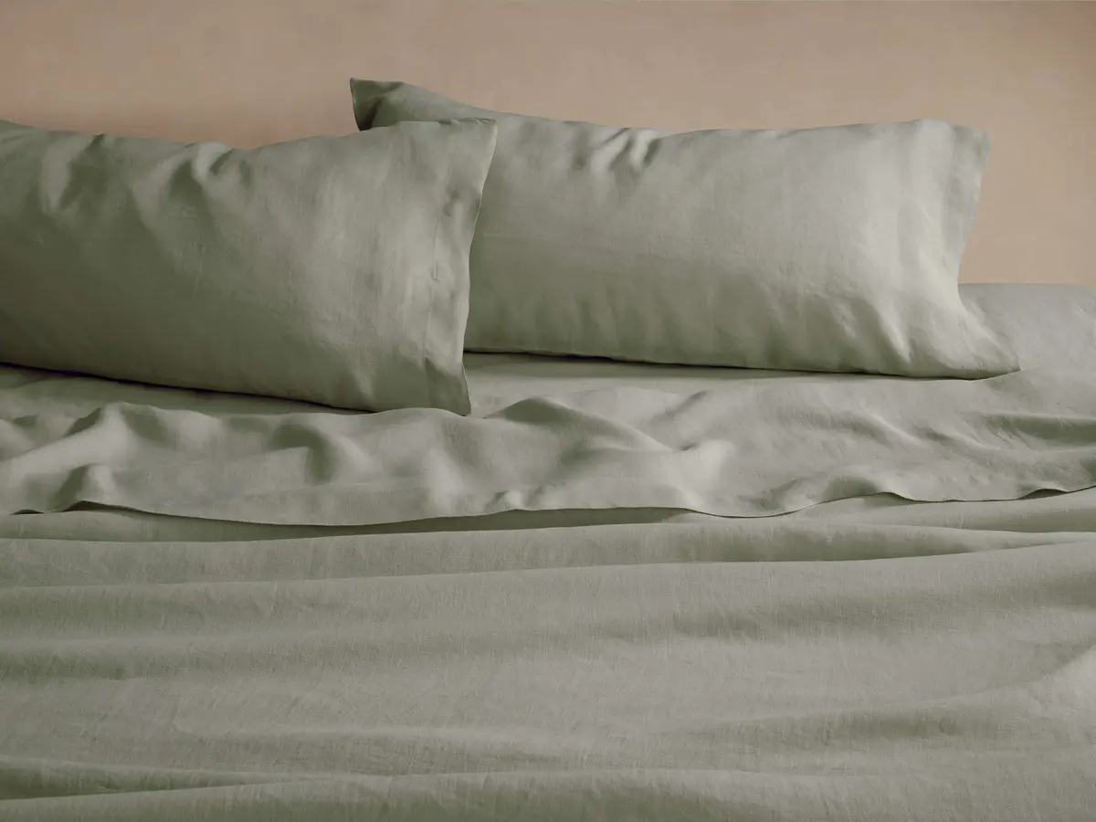 Italian Garment-Dyed Linen Sheet Set In Moss 1