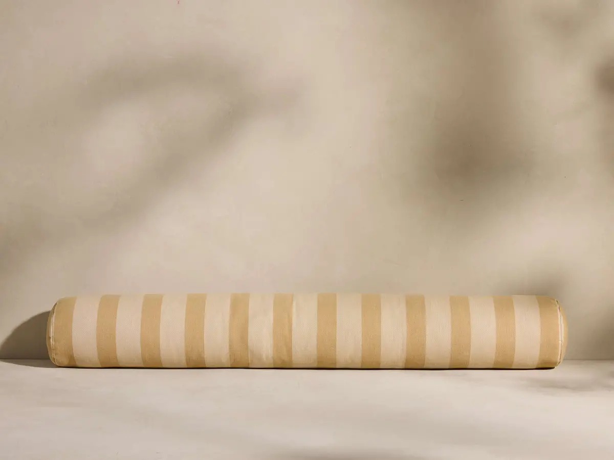 Noralina Pillow 1