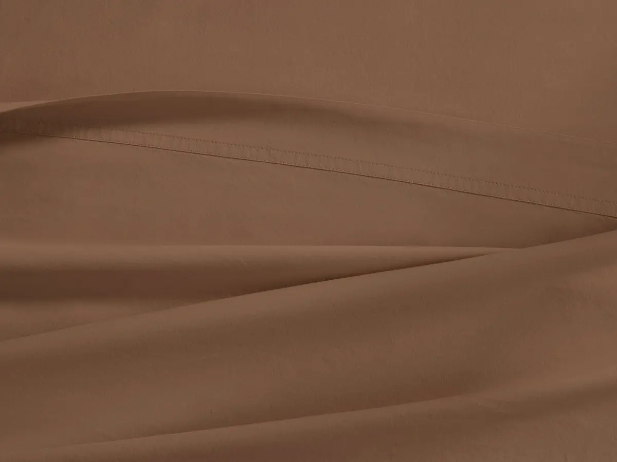 Italian Garment-Dyed Percale Flat Sheet In Clay 1