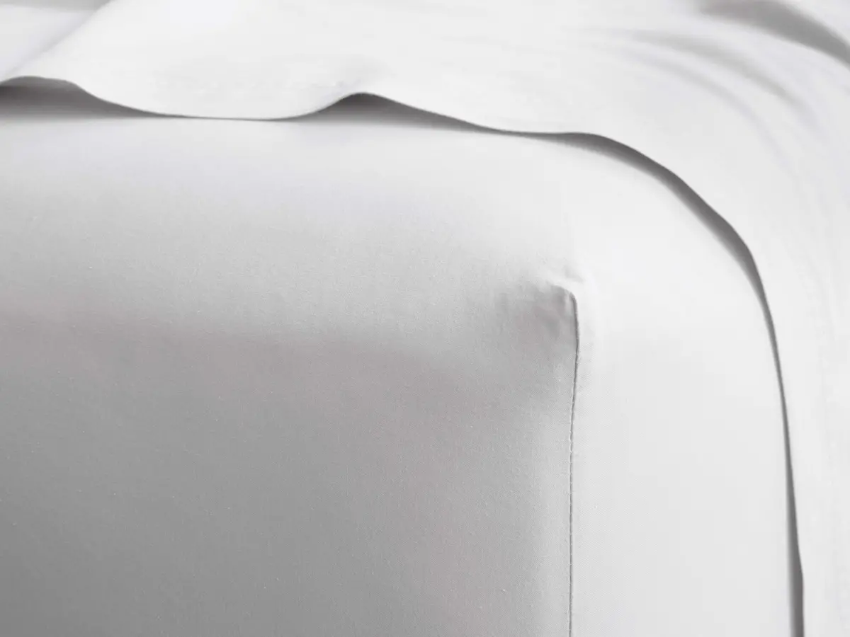 Italian Garment-Dyed Percale Fitted Sheet 1