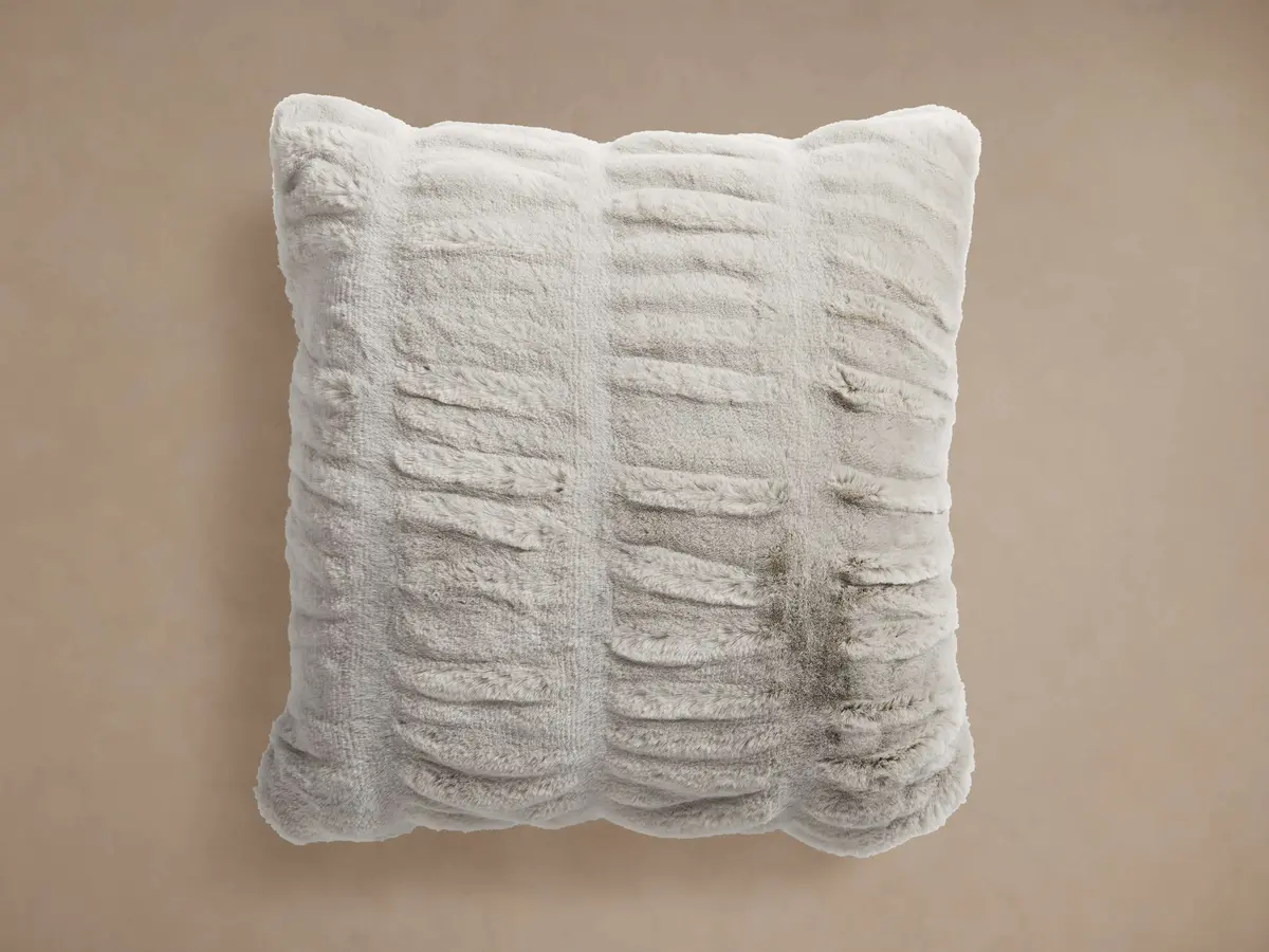 Luxe Faux Fur Pleated Pillow Cover 1
