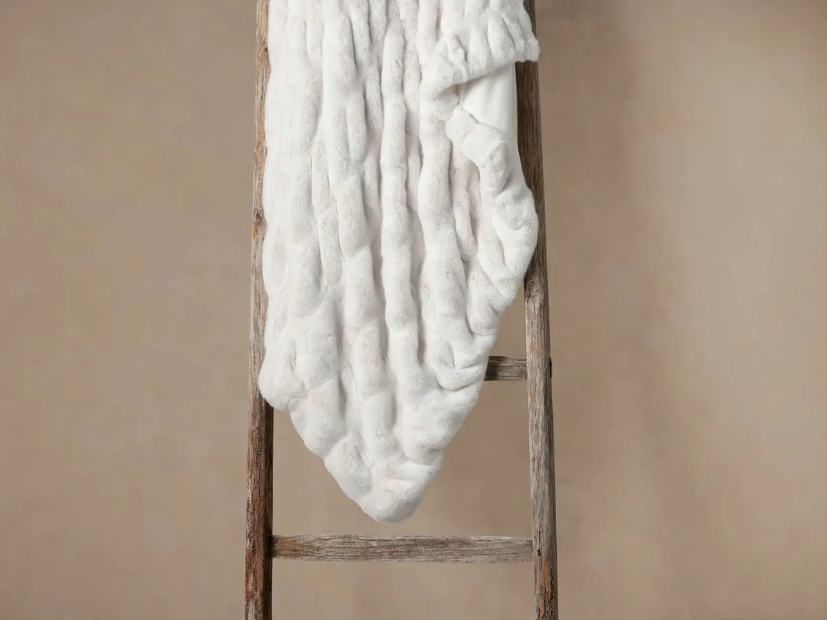 Luxe Faux Fur Pleated Throw 1