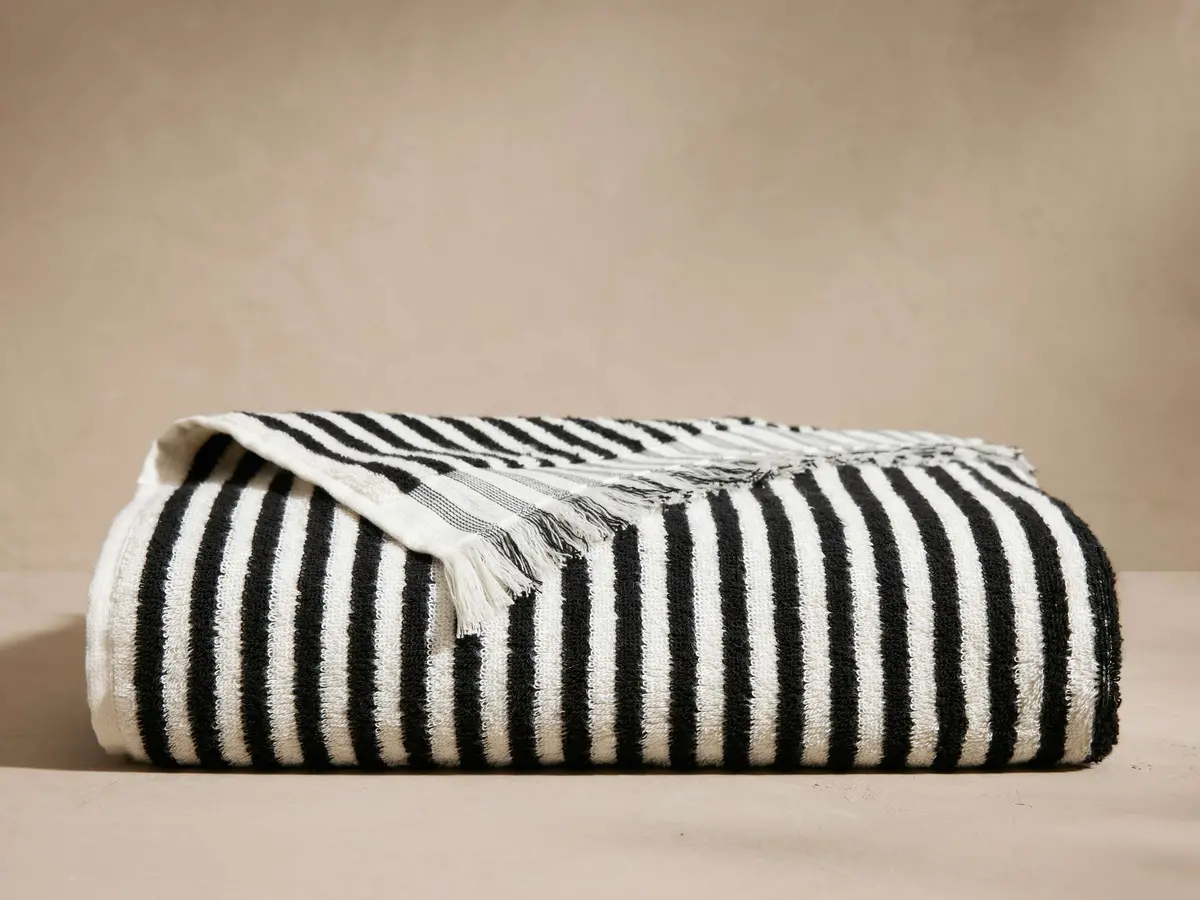 Rivi Beach Towel 1