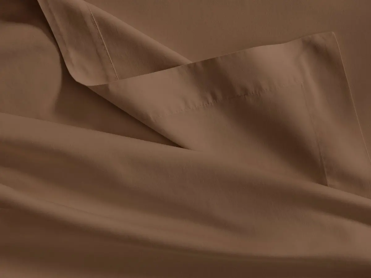 Italian Garment-Dyed Sateen Flat Sheet In Clay 1