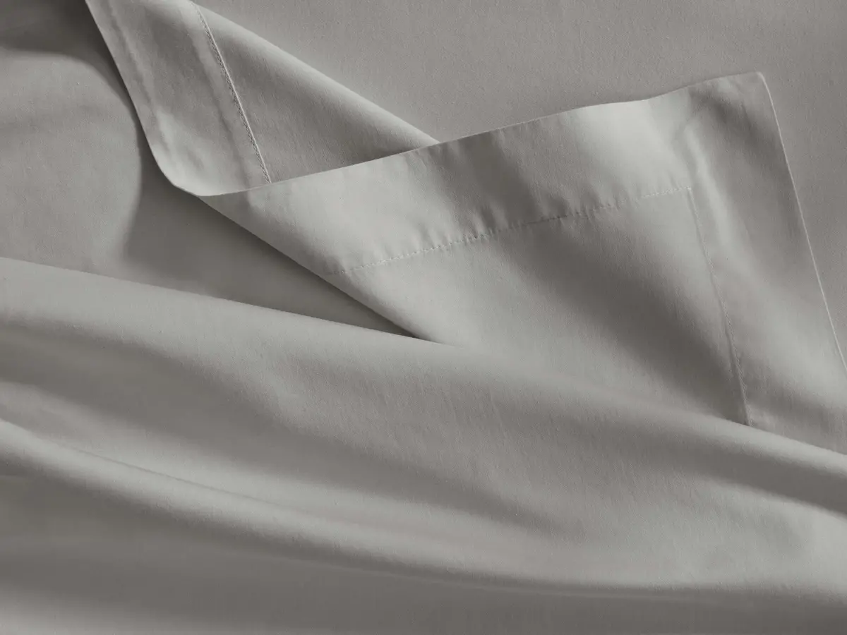 Italian Garment-Dyed Sateen Flat Sheet In Fog 1