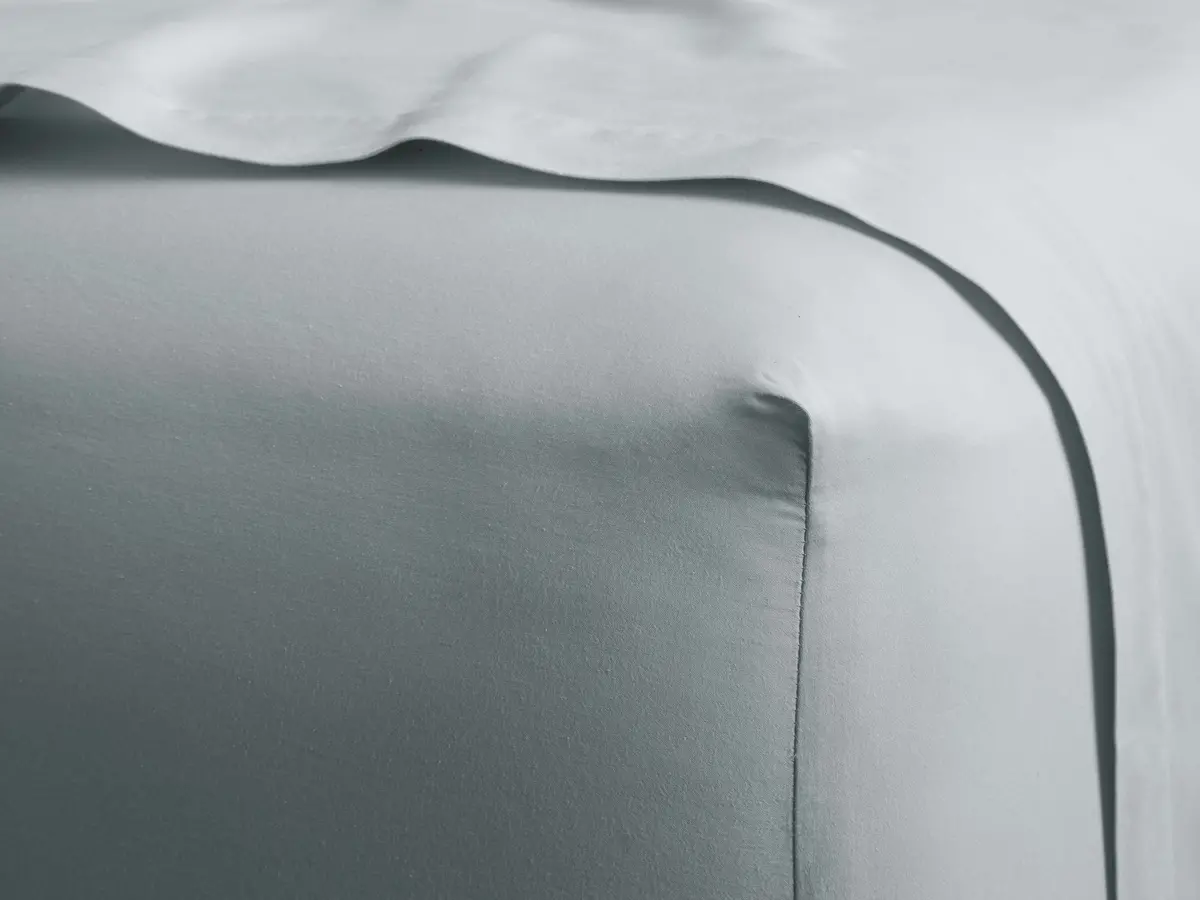 Italian Garment-Dyed Sateen Fitted Sheet In Sky 1