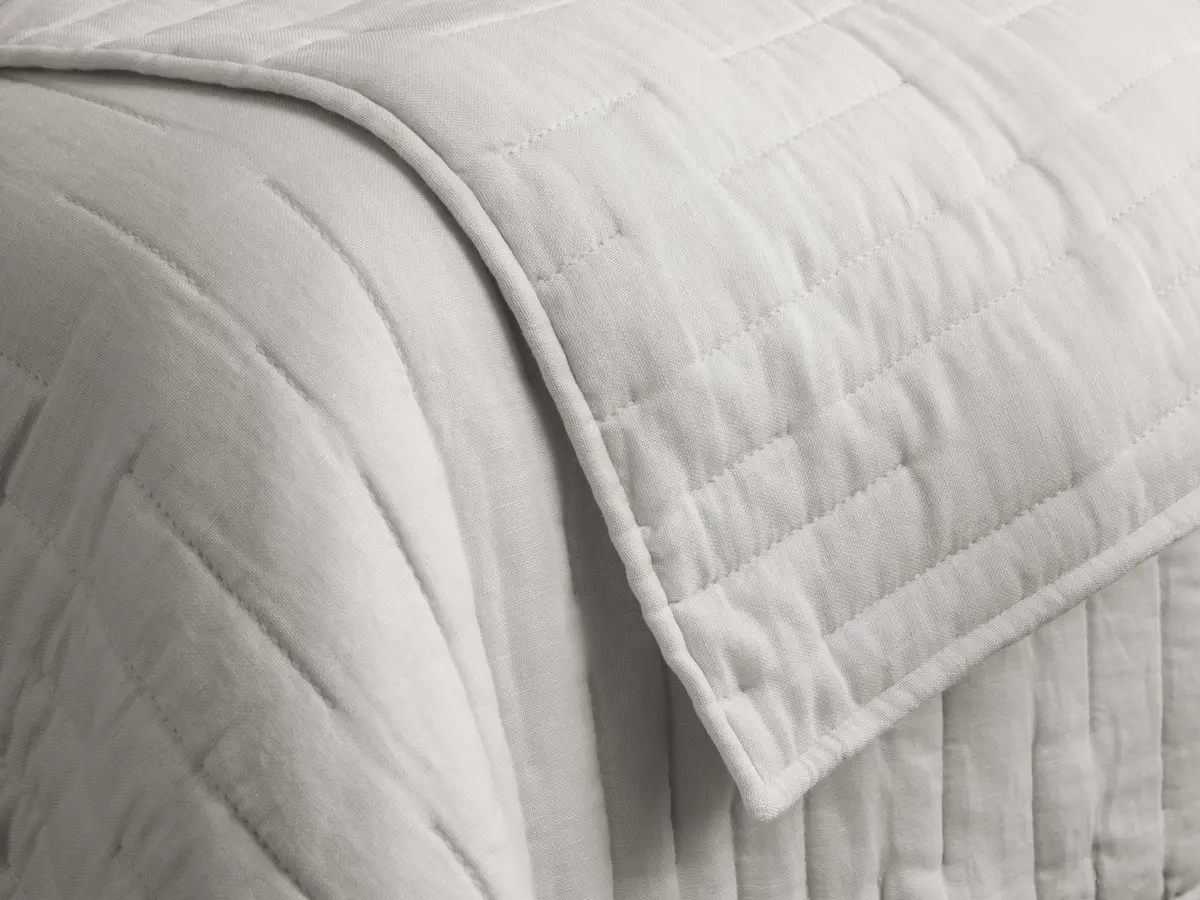 Selkie Linen Quilt 1