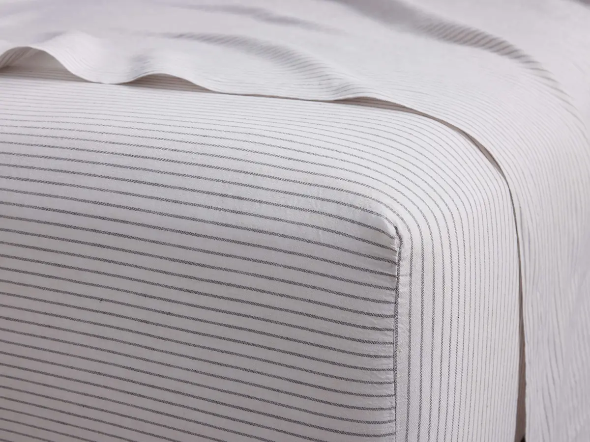 Italian Yarn-Dyed Stripe Fitted Sheet 1