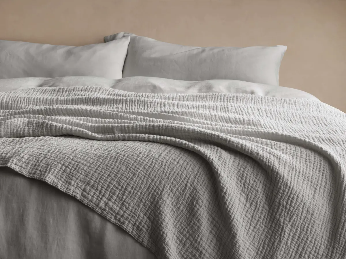 Zehra Linen Bed Blanket In Fog 1