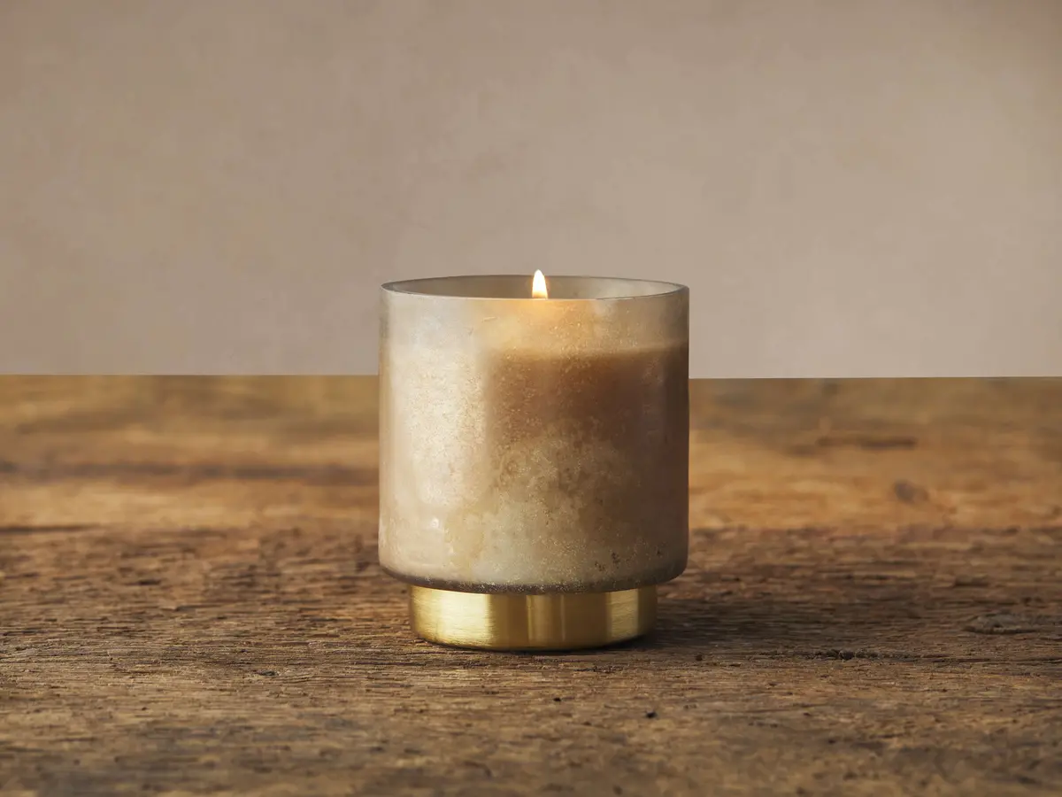 Retreat Vanilla Sugarcane Candle 1