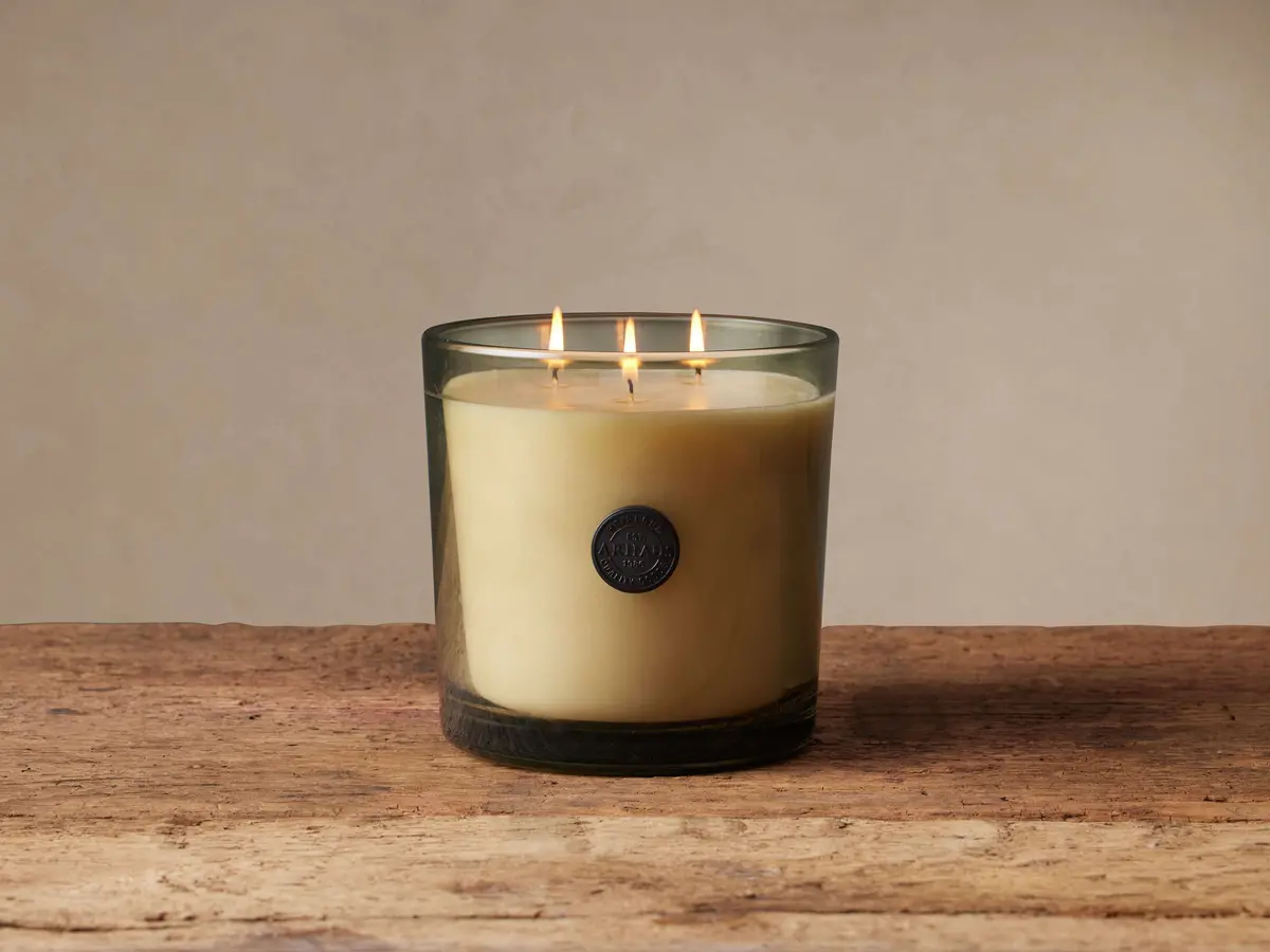 Signature Candle In Lemon Blackberry And Cassis 1
