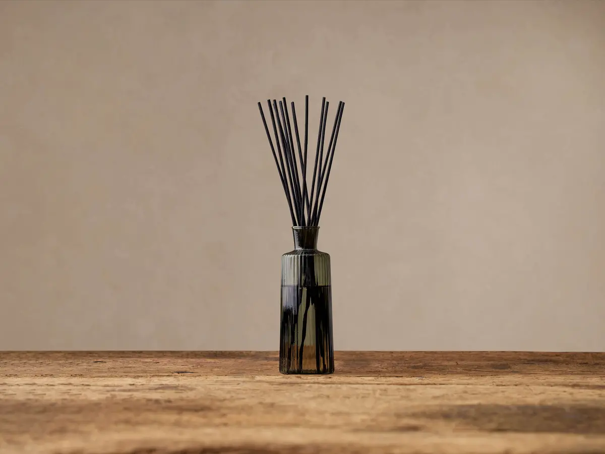 Signature Diffuser In Lemon Blackberry And Cassis 1