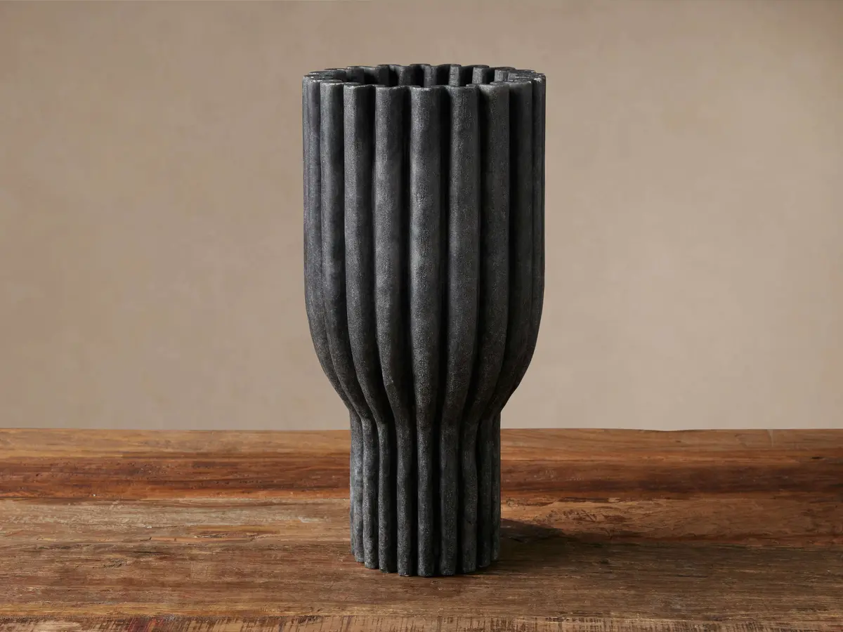 Edel Ruffle Vase 1