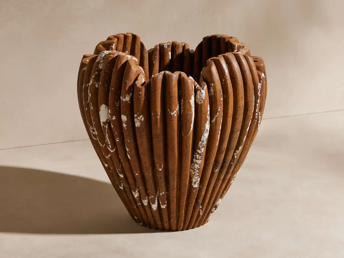 Edel Wide Ruffle Vase 1