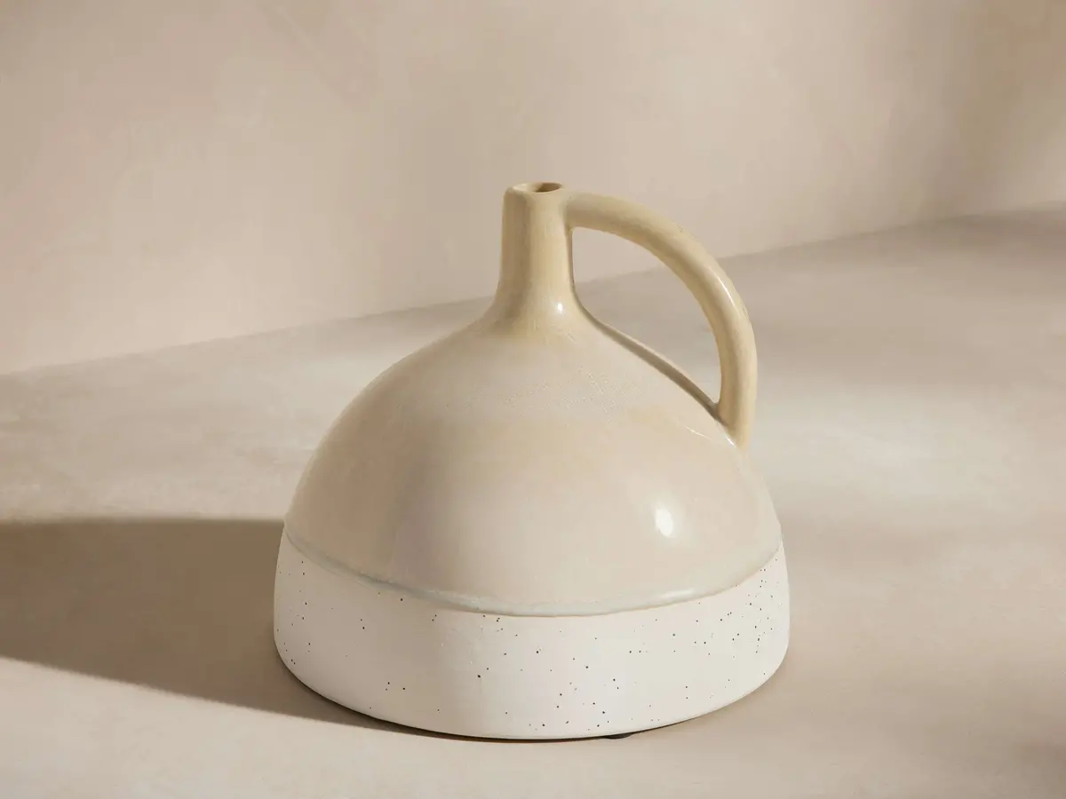 Bronwen Short Jug Vase 1