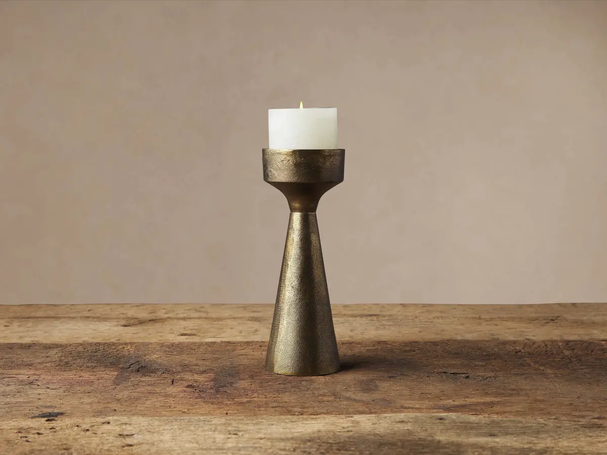Ren Pillar Holder 1