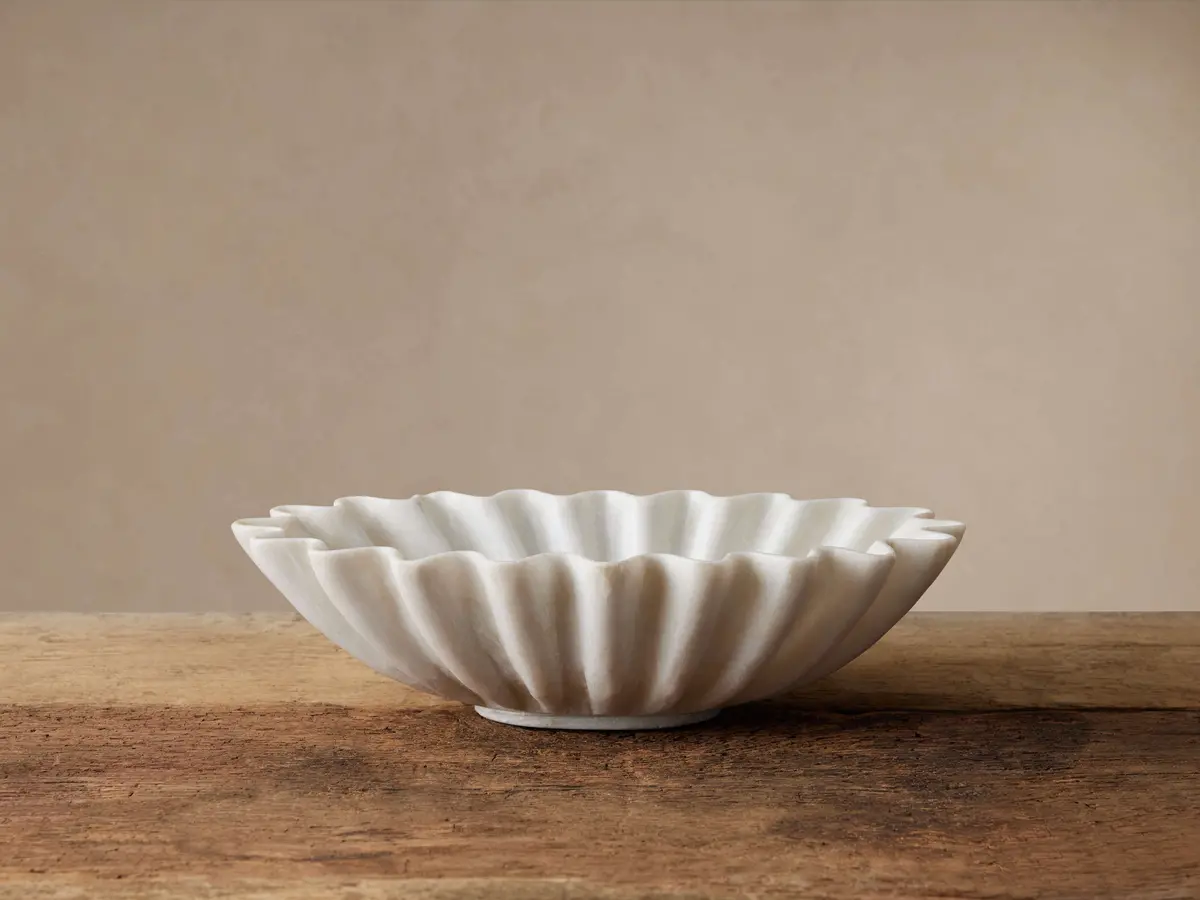 White Marble Ruffle Bowl 1