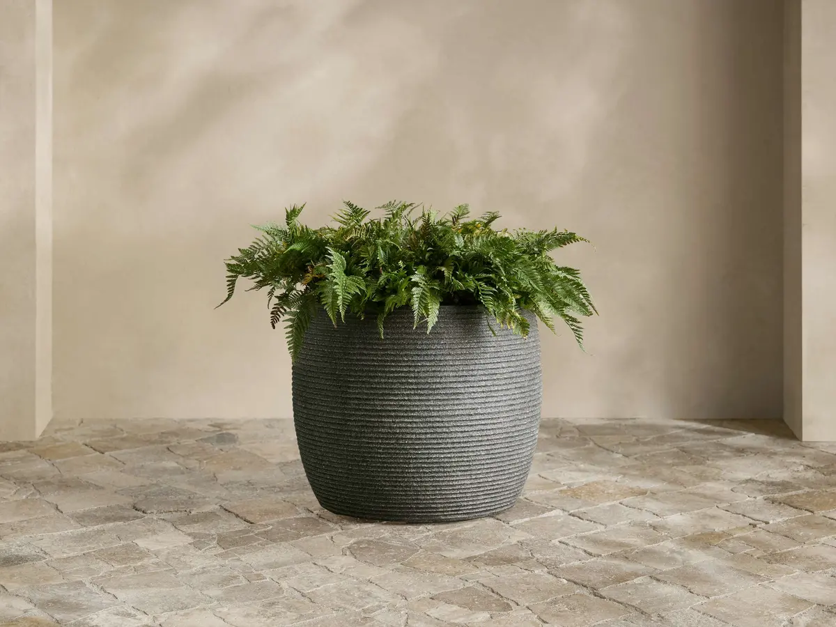 Ojai Ribbed Outdoor Planter 1