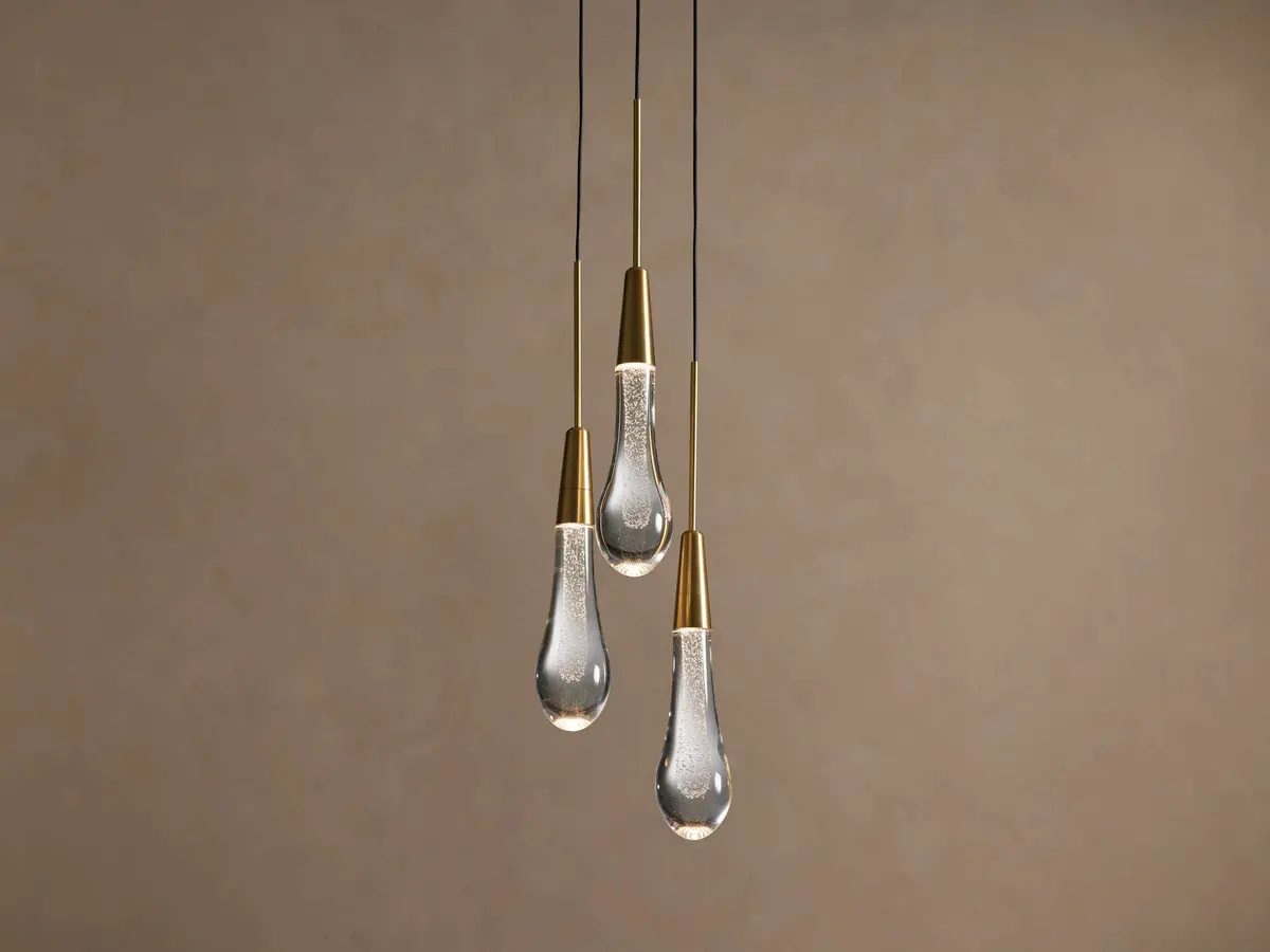 Soltaire Cluster Pendant 1