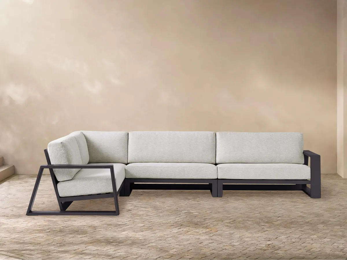 Canyon Outdoor Aluminum Three-Piece Sectional 1