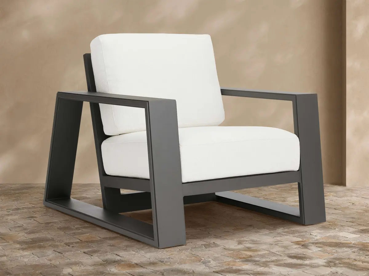 Canyon Outdoor Aluminum Lounge Chair 1