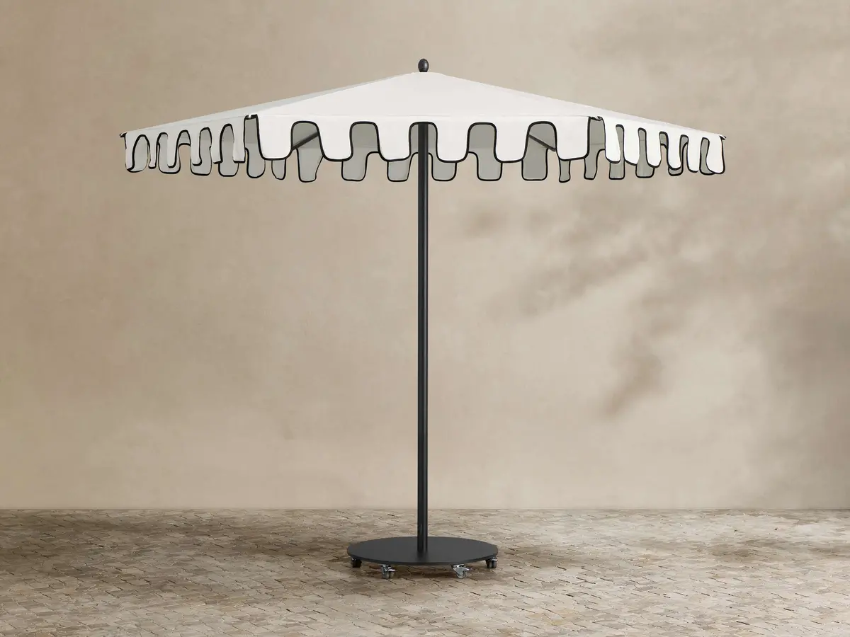 Nata Outdoor Round Scalloped Umbrella 1