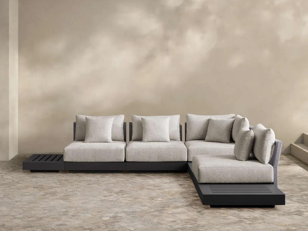 Naxos Outdoor Seven-Piece Sectional 1